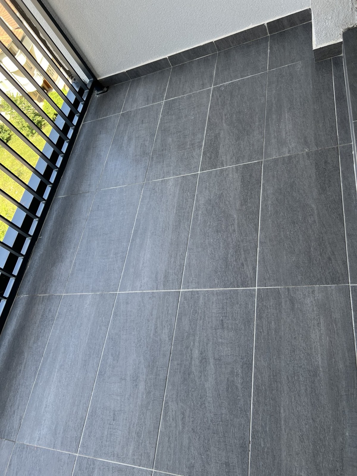 Balcony after cleaning